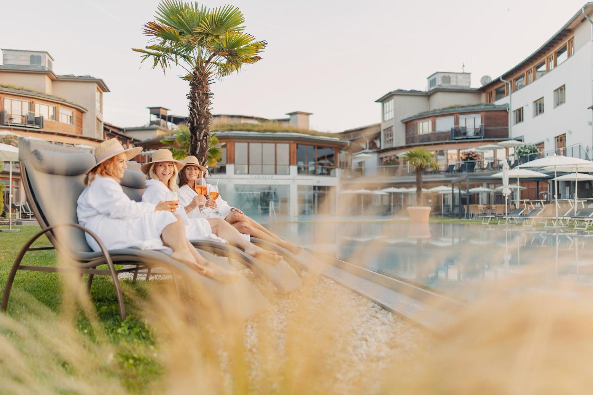 Hotel & Spa Larimar ชเตเกอร์สบาค ภายนอก รูปภาพ